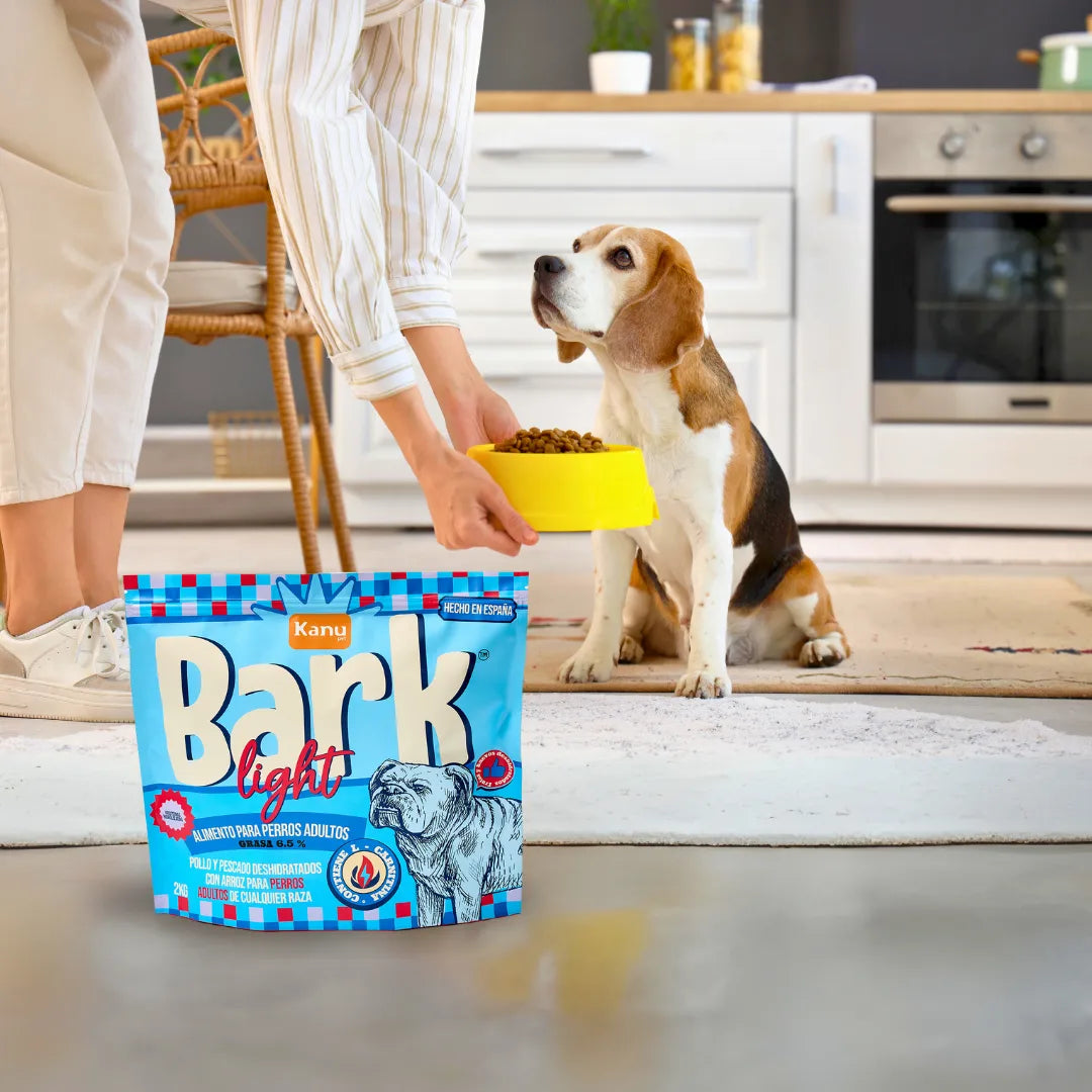 Alimento Seco Kanu Pet Bark Light Kanu Pet para Perro Adulto todas las razas con Pollo Bajo en Grasa